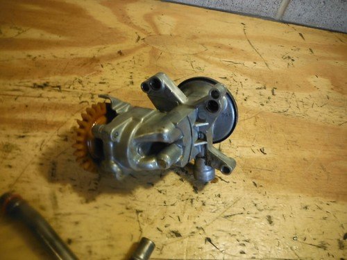 86-93 XVZ 1300 XVZ13 D VENTURE ROYALE OIL PUMP ENGINE ASSY - Image 6