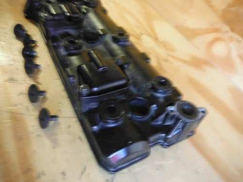 01-03 GSXR 600 GSX-R GSX ENGINE MOTOR HEAD COVER SUZUKI - Image 4