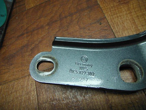 06-10 VW PASSAT TRUNK LID HINGE HINGES LEFT RIGHT - Image 4