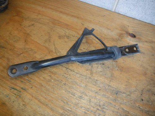 88 SUZUKI GV1400 GV 1400 CAVALCADE STAY MOUNT BRACKET - Image 2