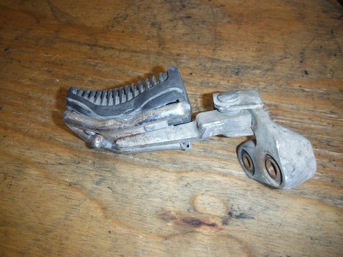 88 SUZUKI GV1400 GV 1400 CAVALCADE FOOTPEG FOOT PEG REST - Image 3