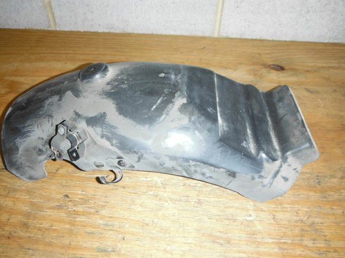 88 SUZUKI GV1400 GV 1400 CAVALCADE INNER FENDER MUD GUARD - Image 3