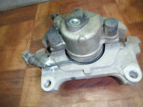 06-10 VW PASSAT KOMFORT 2.0 TURBO FRONT RIGHT CALIPER - Image 2