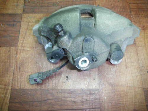 06-10 VW PASSAT KOMFORT 2.0 TURBO FRONT RIGHT CALIPER - Image 4