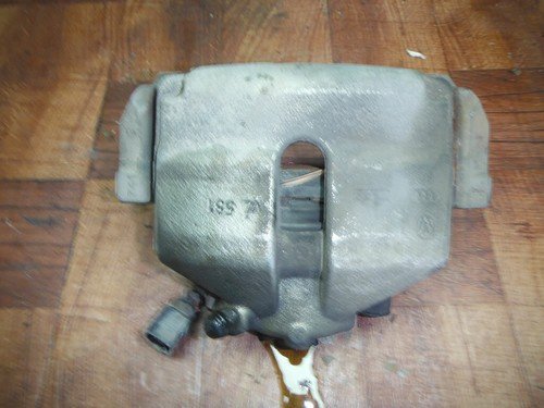 06-10 VW PASSAT KOMFORT 2.0 TURBO FRONT RIGHT CALIPER - Image 6