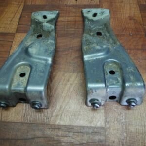 06-10 VW PASSAT FENDER BRACKET 3C0821141 3C0821142