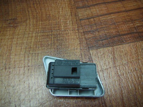 06-10 VW PASSAT DOOR CONTROL POWER LOCK SWITCH FRONT LH DRIVER - Image 4