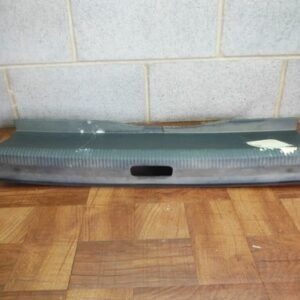 06-10 VW PASSAT TRUNK REAR TRIM LATCH PANEL COVER BODY PLASTIC PLATE