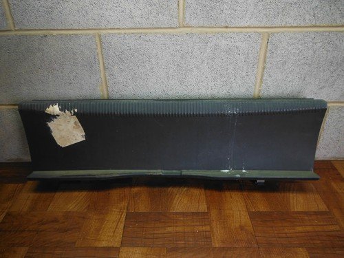 06-10 VW PASSAT TRUNK REAR TRIM LATCH PANEL COVER BODY PLASTIC PLATE - Image 2