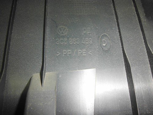 06-10 VW PASSAT TRUNK REAR TRIM LATCH PANEL COVER BODY PLASTIC PLATE - Image 5