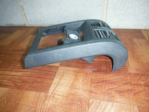 06-10 VW PASSAT CC Rear Center air vent panel console trim panel cover - Image 4