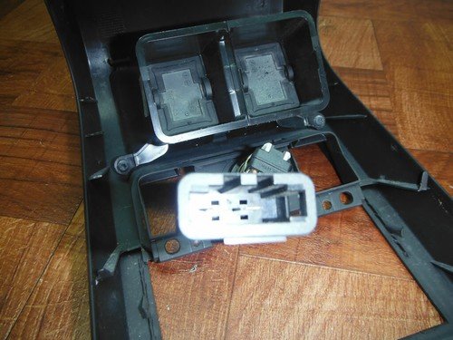 06-10 VW PASSAT CC Rear Center air vent panel console trim panel cover - Image 8