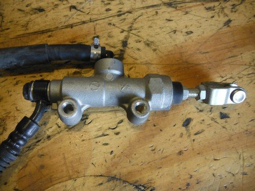 2009 KAWASAKI NINJA EX500 EX 500 BRAKE MASTER CYLINDER CALIPER - Image 9