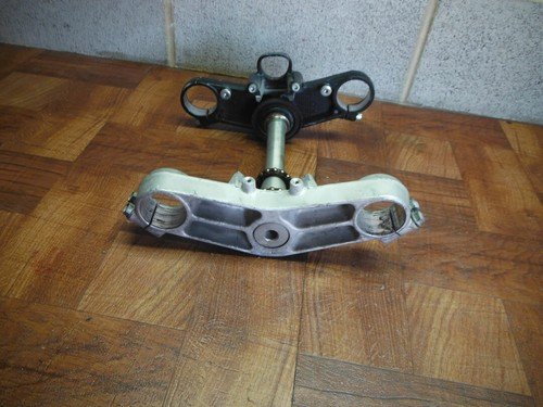 05-08 KAWASAKI ZX600J ZZR600 600 TRIPLE TREE FORK CLAMP STEERING STEM - Image 4