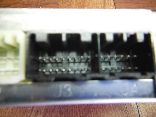 08 Chevrolet Impala LS ONSTAR COMMUNICATION MODULE CONTROL RECIEVER - Image 9