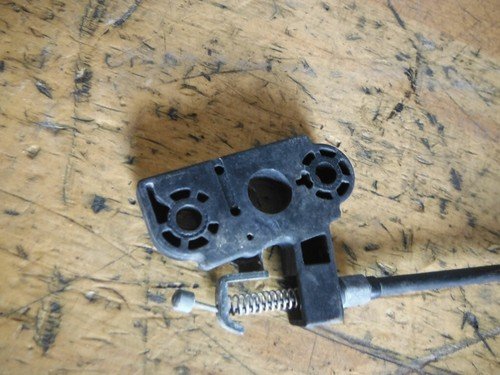 97 TRIUMPH DAYTONA 955 955i T595 REAR SEAT LATCH & CABLE OEM - Image 5