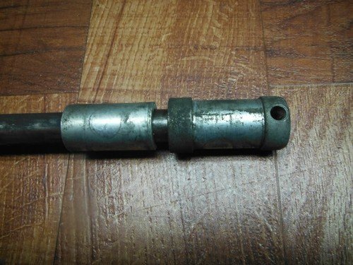 83 SUZUKI GR 650 GR650 TEMPTER AXLE AXEL BEARING BOLT - Image 4