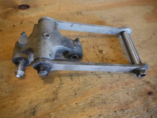 00 KAWASAKI ZX600 ZX6 NINJA ZX6R SHOCK LINK DOGBONE