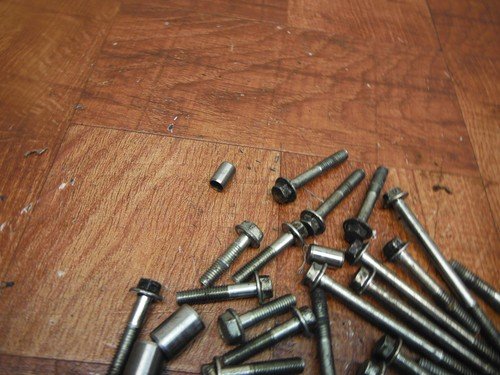 honda ENGINE BOLTS HARDWARE MOTOR SCREWS misc ASSY - Image 4