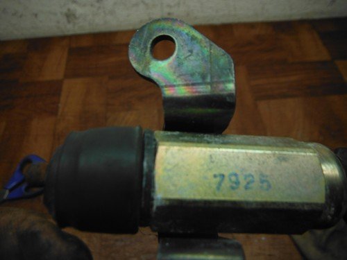 yamaha FJR 1300 fjr1300a fjr1300ae fjr1300es SENSOR Glove box lock switch - Image 4