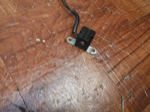 2005 suzuki boulevard C90 VL1500 ENGINE MOTOR COIL PICKUP PULSE PULSER SENSOR - Image 2