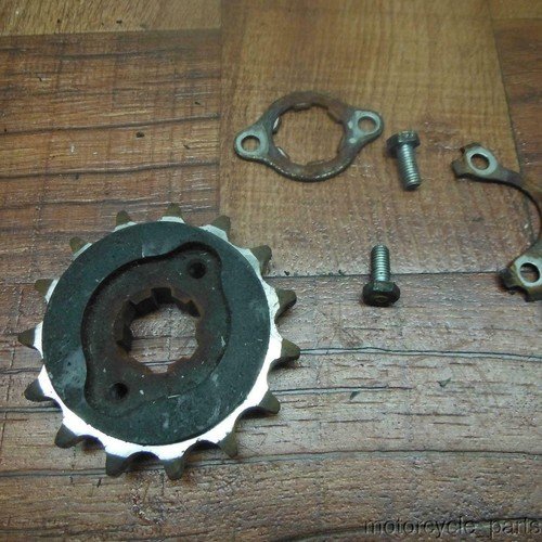 honda 84-86 interceptor 500 1984 1985 v30 magna OEM FRONT SPROCKET