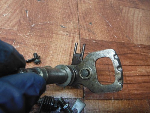 2005 suzuki boulevard C90 VL1500 SHIFTER SHIFT SHAFT - Image 4