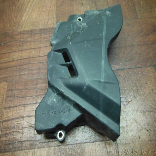 15-19 yamaha yzf r3 OEM ENGINE SPROCKET COVER 1WD-E5418-00-00