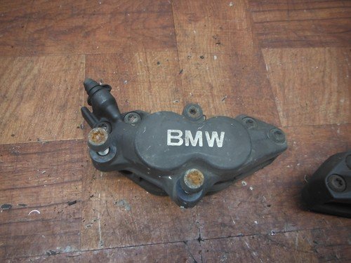 2004 bmw r1150rt RIGHT LEFT FRONT BRAKE CALIPER SET PAIR CALIPERS W PADS BREMBO - Image 2