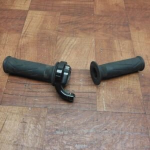 yamaha 06-15 fz1 2015 fzs1 RIGHT LEFT CLIPON HANDLEBAR GRIPS GRIP PAIR SET