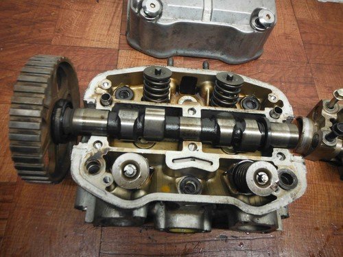 1987 honda goldwing 1200 ENGINE TOP END CYLINDER HEAD CAMSHAFT CAM SHAFT VALVE R - Image 8