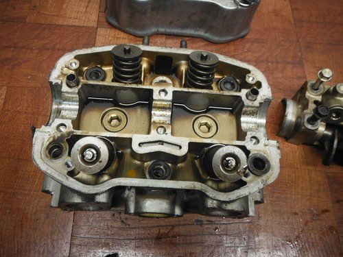 1987 honda goldwing 1200 ENGINE TOP END CYLINDER HEAD CAMSHAFT CAM SHAFT VALVE R - Image 9