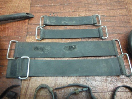 yamaha 1993 1994 gts1000a TAIL UNDERTAIL BATTERY BAND MISC HOLDER - Image 2