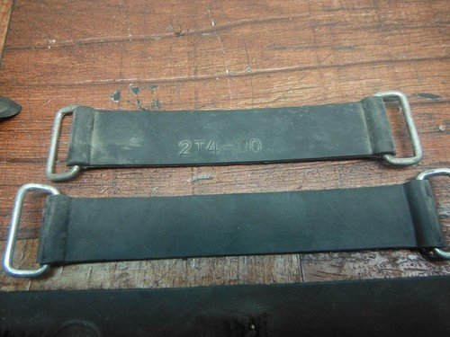 yamaha 1993 1994 gts1000a TAIL UNDERTAIL BATTERY BAND MISC HOLDER - Image 3