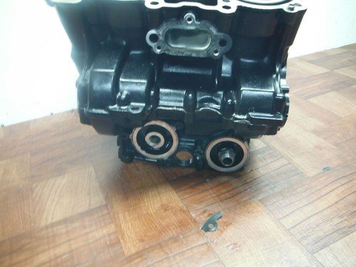 2015 13-16 triumph street triple ENGINE CRANKCASE CRANK CASE CYLINDER - Image 8