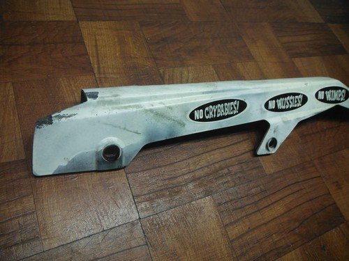 2008 suzuki GS 500 gs500e gs500f CHAIN GUARD COVER 61310C01D00J000 - Image 4