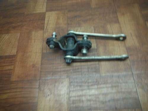 04-09 suzuki GS gs500f REAR DOGBONE SHOCK LINKAGE LINK 62601-0BE00 62641-01D02 - Image 2