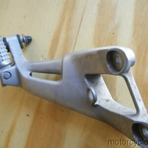 00 CBR1100XX CBR1100 XX FOOTPEG FOOT PEG REST CBR 1100 BLACKBIRD