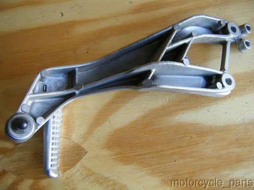 00 CBR1100XX CBR1100 XX FOOTPEG FOOT PEG REST CBR 1100 BLACKBIRD - Image 4