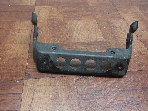 93-01 kawasaki ninja zx11 REAR SUBFRAME MOUNTING MOUNTING GRIP HANDLE BRACKET - Image 4