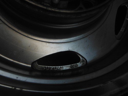 2005 suzuki boulevard C90 VL1500 REAR BACK WHEEL RIM - Image 5
