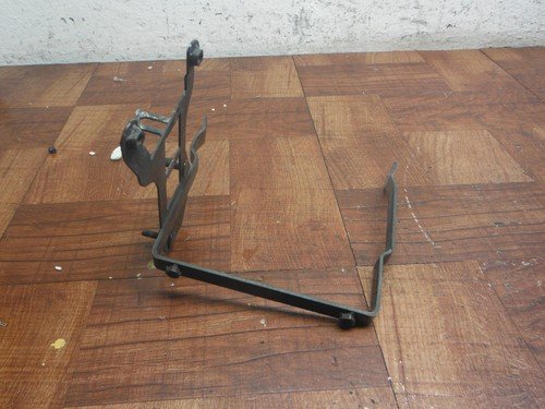 honda 04-09 shadow aero 750 01-03 / 05-09 spirit BATTERY TRAY BOX HOLDER - Image 2