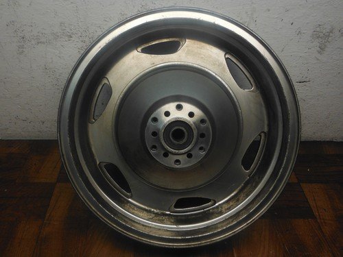 2005 suzuki boulevard C90 VL1500 REAR BACK WHEEL RIM - Image 12