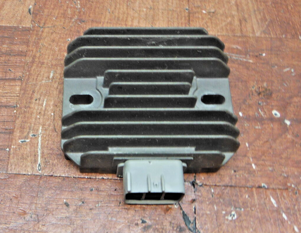13-17 kawasaki EX300 ninja 300 RECTIFIER VOLTAGE REGULATOR 21066-0732