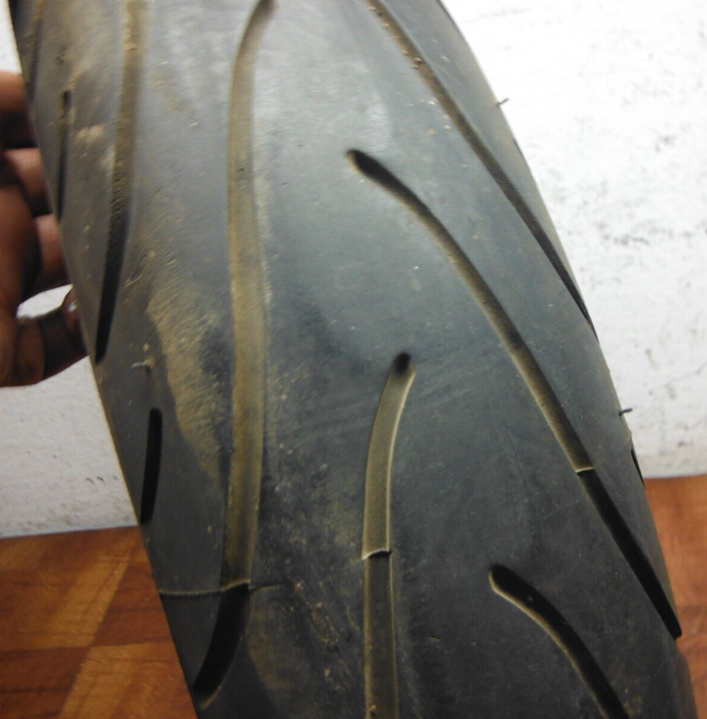 Michelin PILOT STREET RADIAL Motorcycle Tire Front 110/70R17 54H HONDA CBR300R