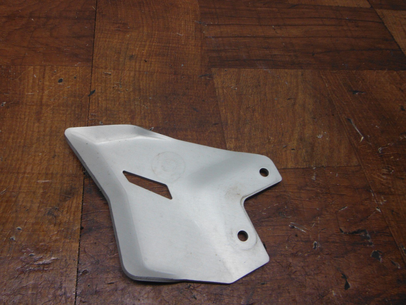 2017-2023 KAWASAKI EX650RPFNN NINJA EX 650 LEFT HEEL GUARD COVER SHIELD - Image 3