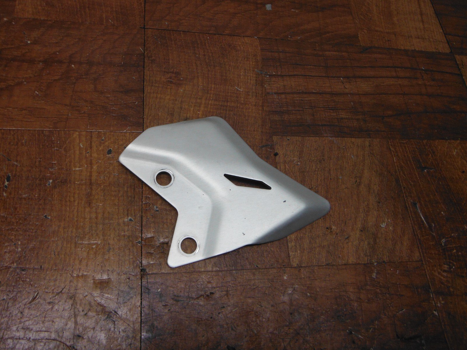 2017-2023 KAWASAKI EX650RPFNN NINJA EX 650 RIGHT HEEL GUARD COVER SHIELD - Image 4