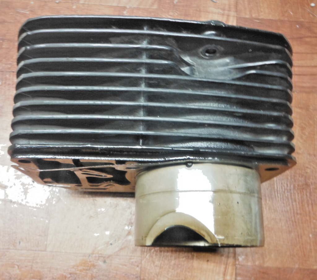 2005 suzuki boulevard VL1500 C90 ENGINE MOTOR PISTON CYLINDERS BLOCK REAR