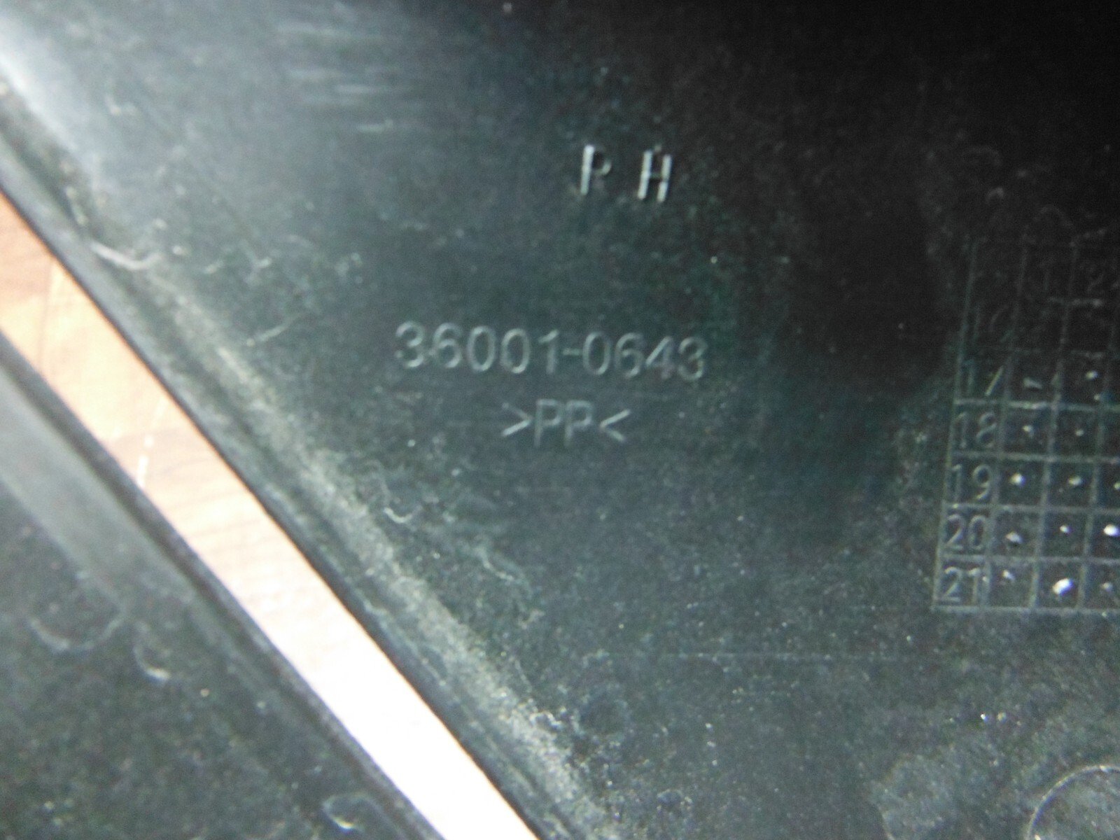 2017-2023 KAWASAKI EX650RPFNN NINJA EX 650 Z650 Right Side Cover Panel TRIM - Image 4