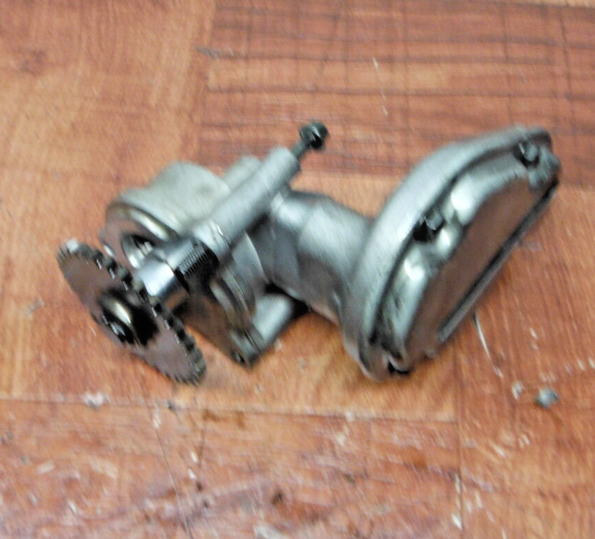 2005 suzuki boulevard C90 VL1500 ENGINE MOTOR OIL PUMP